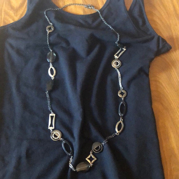 🎉HP🎉🆕 ✨Lia Sophia Necklace✨ - Picture 2 of 6